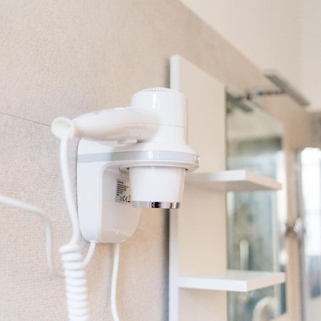Drooms 4,0 Domotic Smart Self 24H,7 Vicino Treni Porta Susa E Centro Storico Turin Luaran gambar