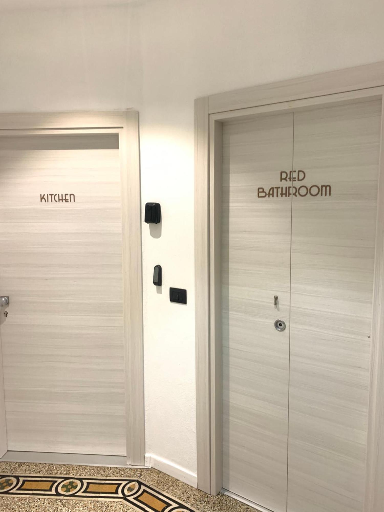 Drooms 4,0 Domotic Smart Self 24H,7 Vicino Treni Porta Susa E Centro Storico Turin Luaran gambar