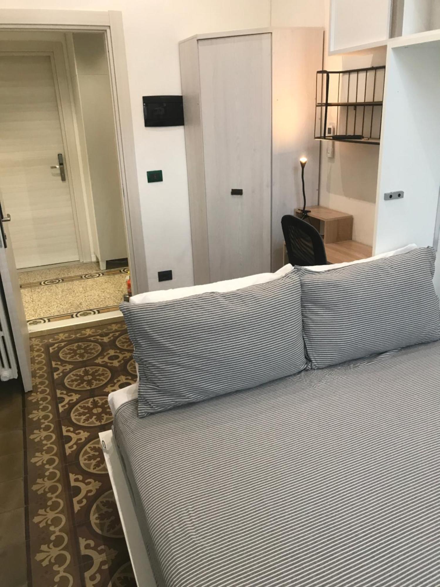 Drooms 4,0 Domotic Smart Self 24H,7 Vicino Treni Porta Susa E Centro Storico Turin Luaran gambar