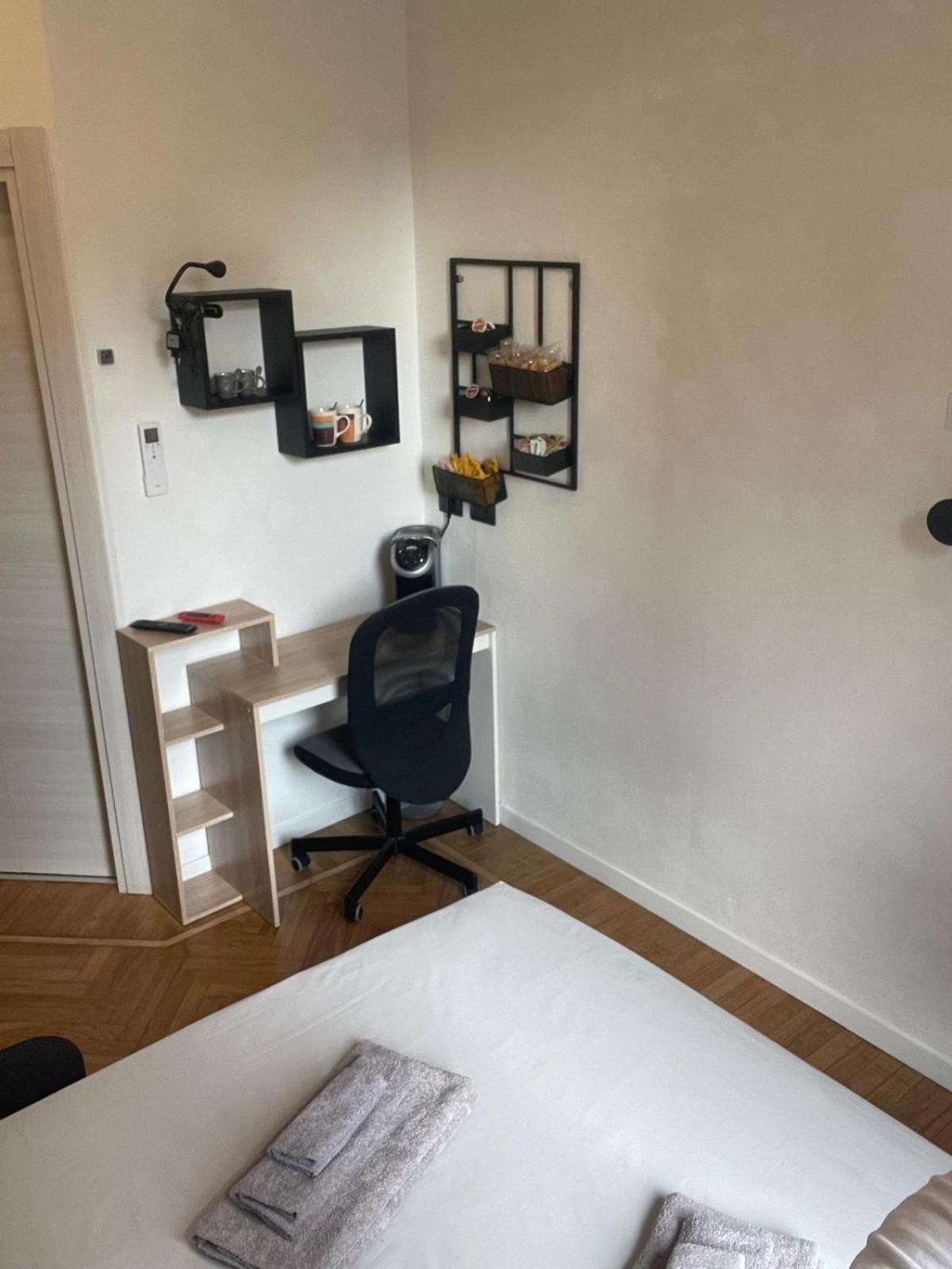 Drooms 4,0 Domotic Smart Self 24H,7 Vicino Treni Porta Susa E Centro Storico Turin Luaran gambar