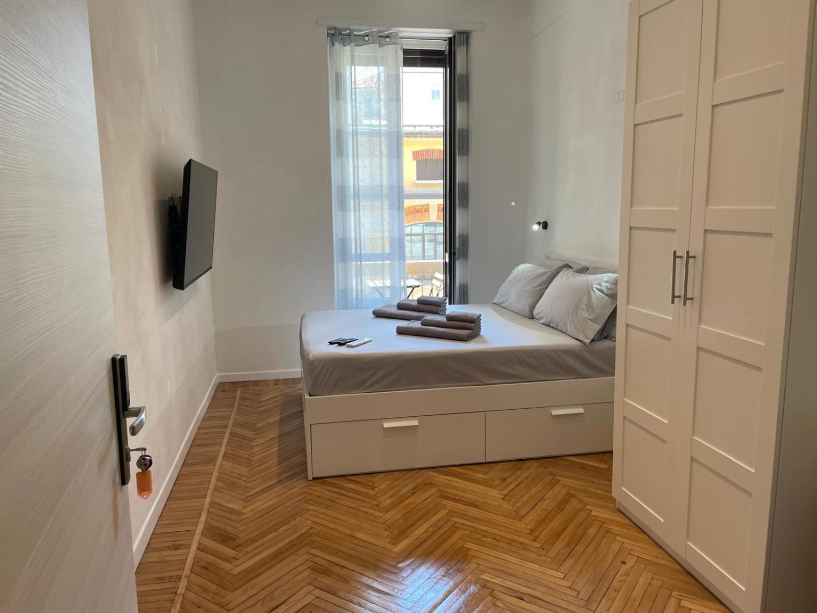Drooms 4,0 Domotic Smart Self 24H,7 Vicino Treni Porta Susa E Centro Storico Turin Luaran gambar