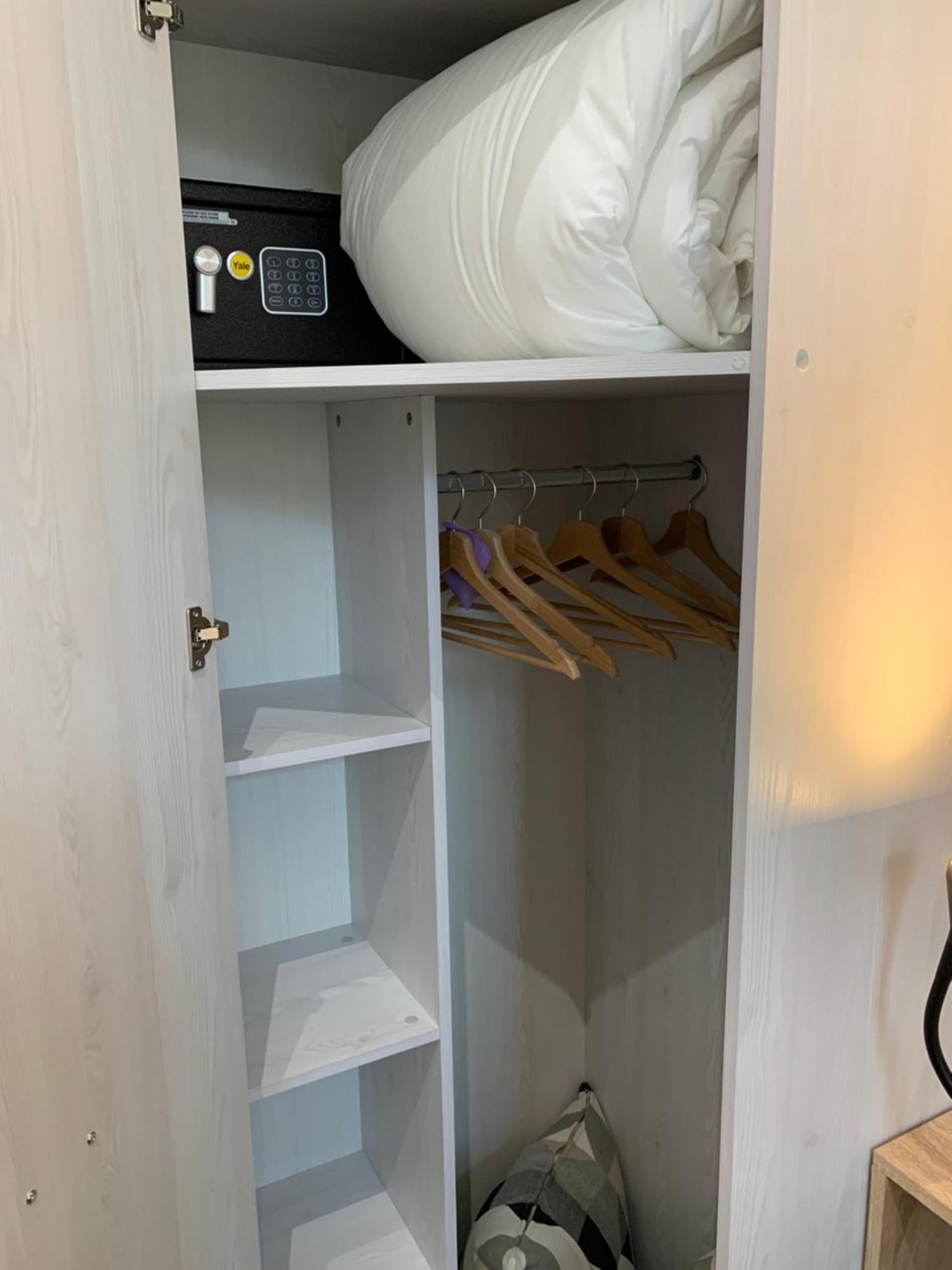 Drooms 4,0 Domotic Smart Self 24H,7 Vicino Treni Porta Susa E Centro Storico Turin Luaran gambar